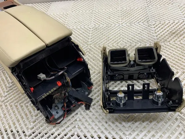 Middenconsole OEM 9112677 met armsteun BMW F01 image 5