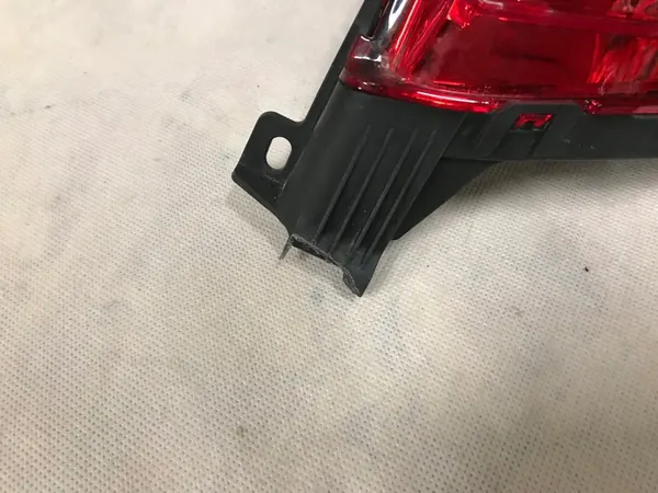 KIA NIRO II Luz Trasera Inferior Izquierda Europa image 6