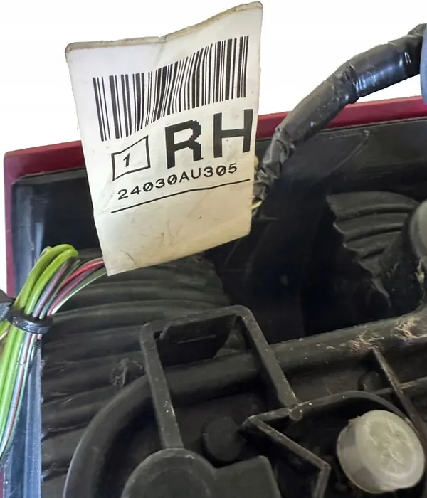 Höger bakljus Nissan Primera P12 Sedan image 5