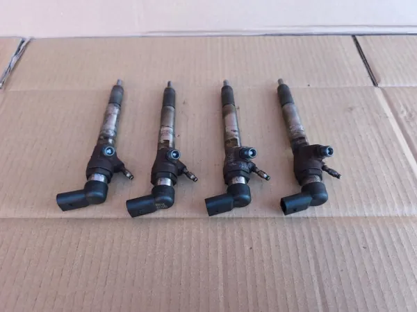 Inyector OEM H8201100113 para Nissan Juke 1.5 dCi image 4
