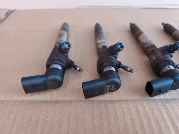 Inyector OEM H8201100113 para Nissan Juke 1.5 dCi image 6
