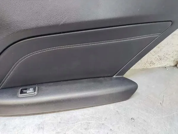 Mercedes-Benz OEM A2076902225 Oikea Takaoven Sisustus image 5