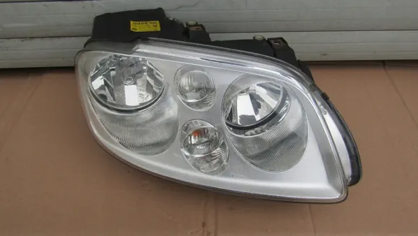 VW TOURAN 1T Rechter Frontscheinwerfer - OEM Teil image 2