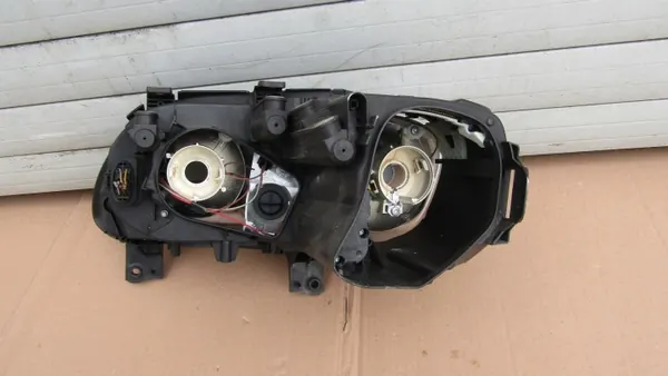 VW TOURAN 1T Rechter Frontscheinwerfer - OEM Teil image 3