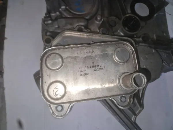 Motorhuv för Timing Mercedes 2.2 CDI image 2