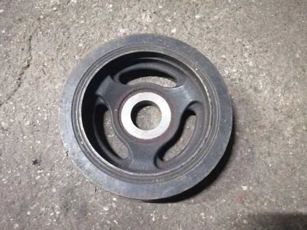 Kampiakselin hihnapyörä OEM 9656961080 Citroën C4:lle image 2