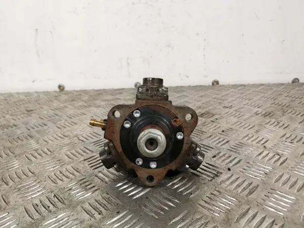 Pompe à carburant haute pression OEM 0445010142 Chevrolet Captiva image 2