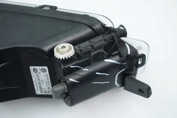 Farol de Neblina Volkswagen OE 3G0941661H image 6