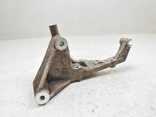 Soporte de bomba de dirección asistida KIA Sorento 2007 MTL26494 image 2