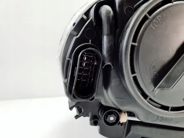 Farol Dianteiro New Beetle H4/W21/5W image 8