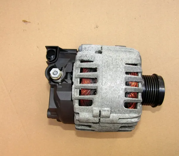 Vaihtovirtageneraattori Ford EcoSport II 1.5 TDCi AV6N-10300-GC image 2