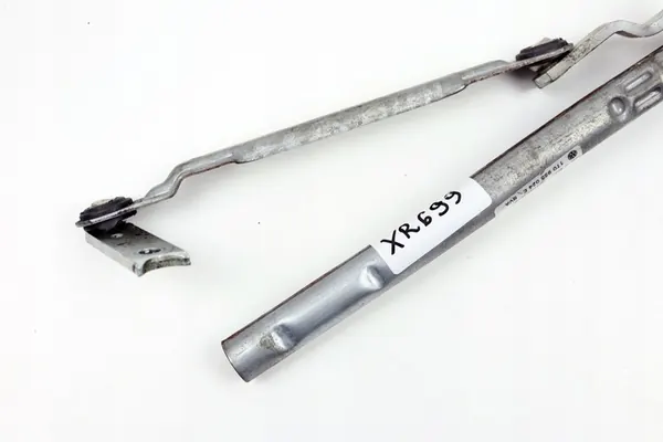 VW Touran I Pyyhkijän Mekanismi Oikea Etu OEM 1T0955024E image 5