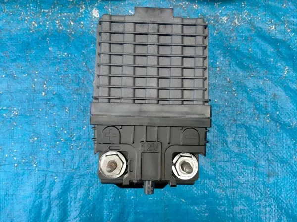 Audi Q5 apuparisto OEM 8W0915101A - 1Ah image 4
