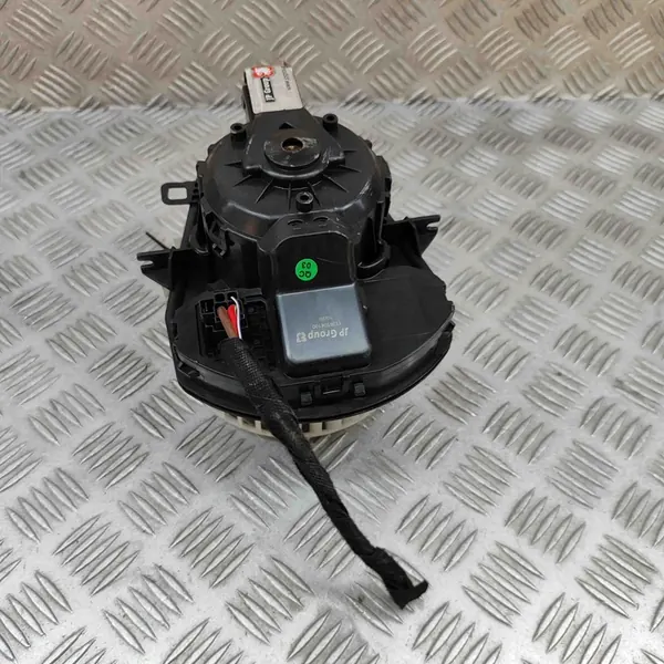 Porsche Cayenne (92A) 2011 Ventilador de Aquecimento image 2