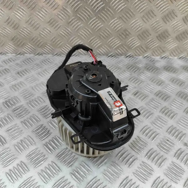 Porsche Cayenne (92A) 2011 Ventilador de Aquecimento image 4