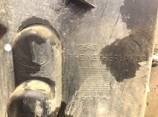 OEM 21341500 Volvo Batteriebehälter - Gebraucht image 7