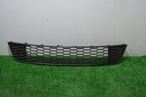 Griglia Paraurti Anteriore Skoda Octavia III 13-16 5E0853677B image 4