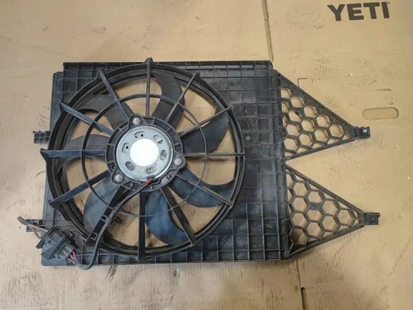 Radiatorventilator VW Polo 6R 1.6 TDI OEM 6R0121207 image 2