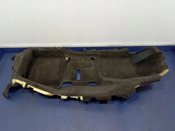 Tapete esquerdo Porsche Panamera 971 OEM 971863101AM image 2