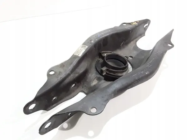 Mercedes-Benz E W238 2018 Takapuskuri Kiinnitys image 2