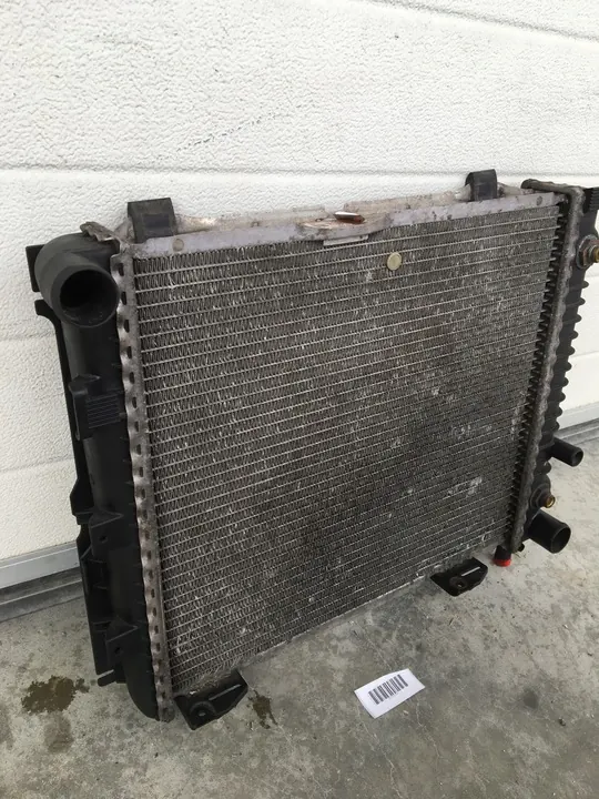 Vattenkylare Mercedes W124 E220 M111 2.2 image 2