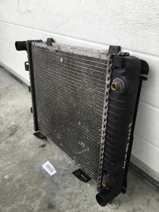 Vattenkylare Mercedes W124 E220 M111 2.2 image 3