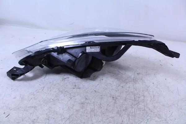 Oikea Etuvalaisin Citroen C3 II OEM 1606931480 image 3