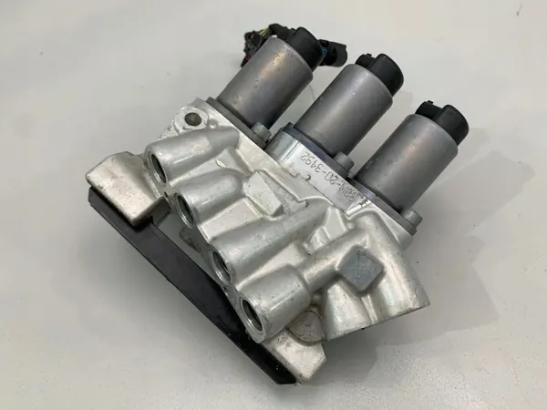 Bloco válvula suspensão Porsche 911 992 OEM 992411851 image 4