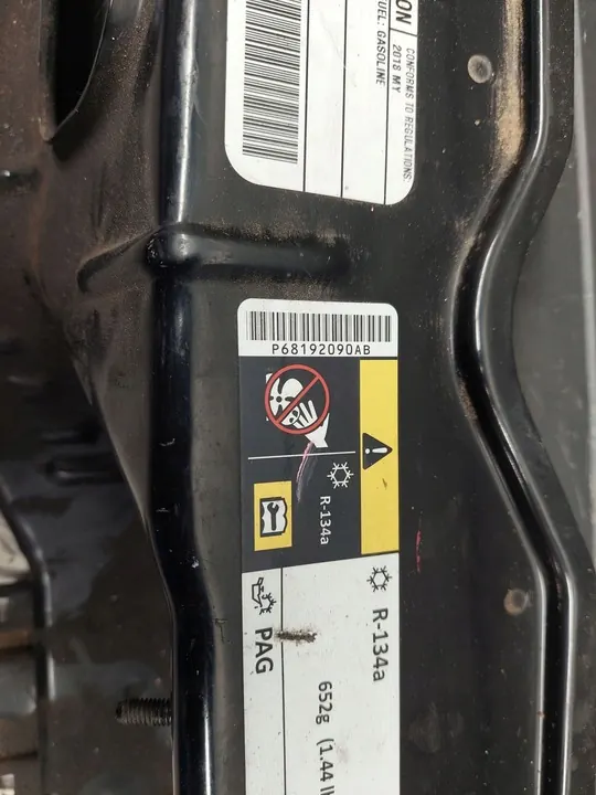 Parachoque dianteiro superior DODGE RAM VAN 2016 image 2