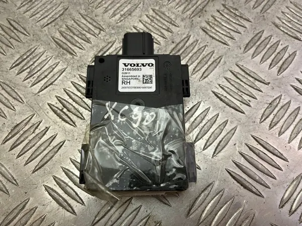 Volvo XC90 2018 Dodehoekmodule OEM 31665693 image 2