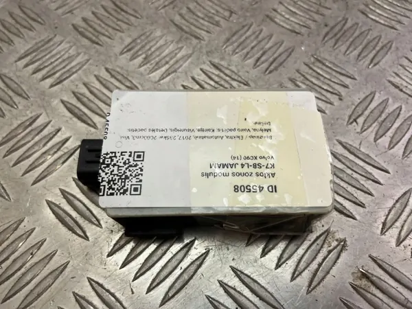 Volvo XC90 2018 Dodehoekmodule OEM 31665693 image 3