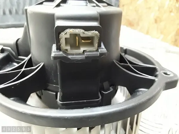 Hyundai Heizungsgebläse OEM AM-492593 - Gebraucht image 3