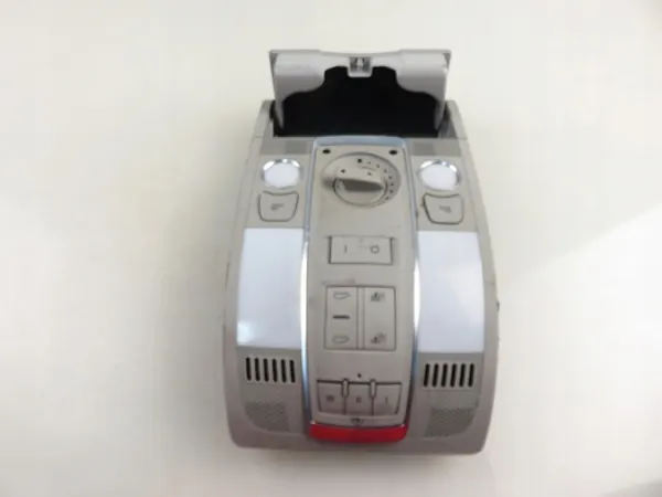 Iluminação Cabine Audi OEM 4F0959719 - Usado image 9