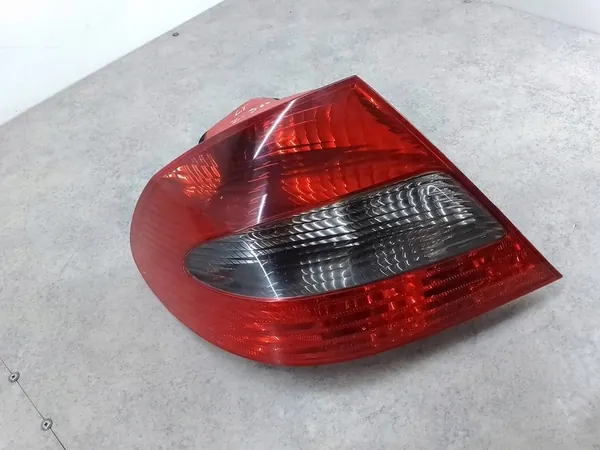 MERCEDES CLK W209 Linker Achterlicht A2098201564 image 3