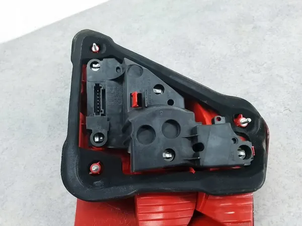 MERCEDES CLK W209 Linker Achterlicht A2098201564 image 5