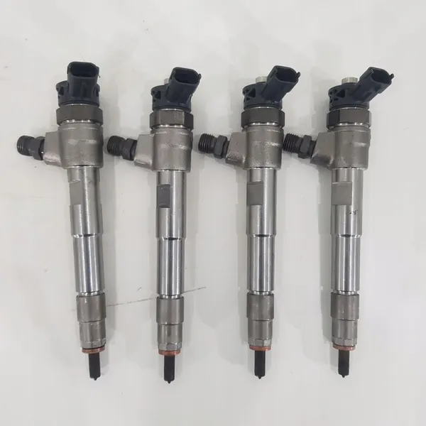 Injectors Renault Dacia Nissan Mercedes 1.5 Blue DCI 0445110800 image 3