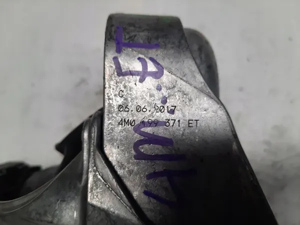 Moottorin Kiinnike Audi A4 A5 A6 A7 Q7 4M0199371ET image 2