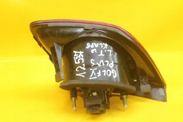 Luz trasera izquierda VW Golf V Plus 5M0945093J image 5