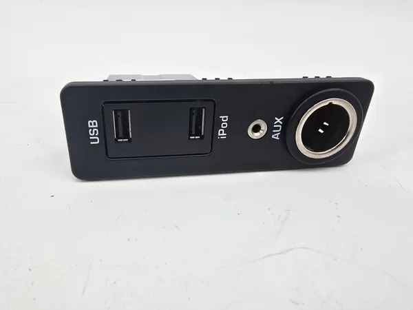Jaguar XF 2014 Conector USB image 1