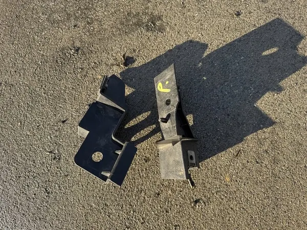 2X Glissière de fixation phare avant droit Renault Master 4 IV image 2