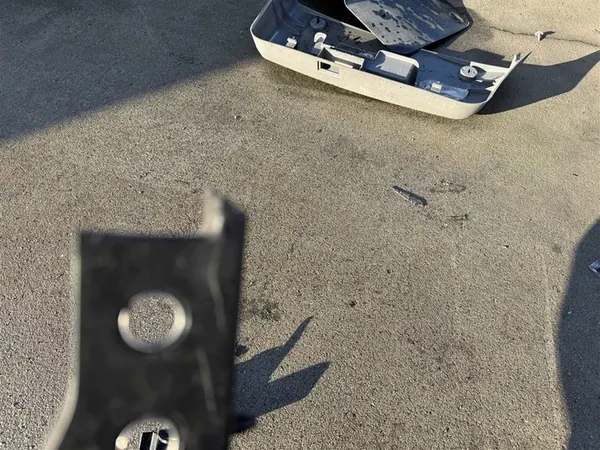 2X Glissière de fixation phare avant droit Renault Master 4 IV image 4