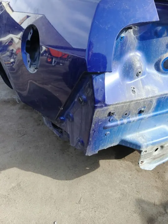 FORD MUSTANG V 10-14 2013+ Vasen Takasivulokas OEM image 4