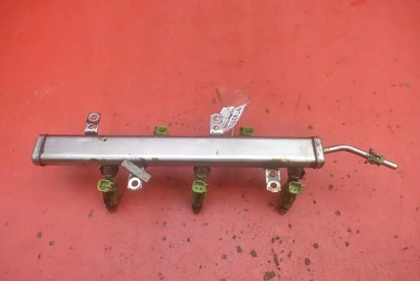 Rampe d'injection Chrysler Grand Voyager IV 3.3 image 2