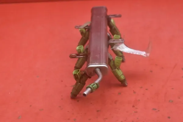 Rampe d'injection Chrysler Grand Voyager IV 3.3 image 4