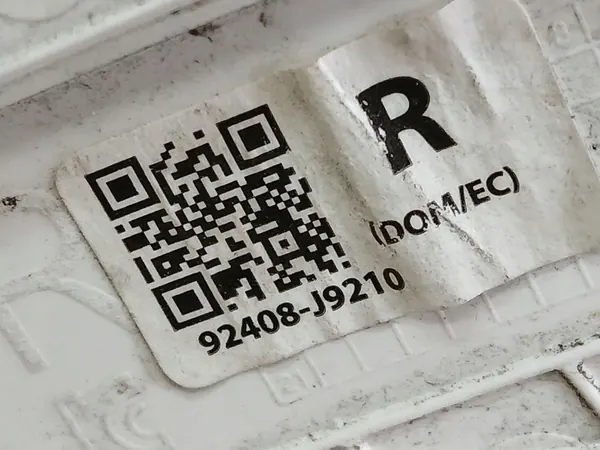 Reflector de parachoques trasero Hyundai Kona I 92408-J9210 image 3