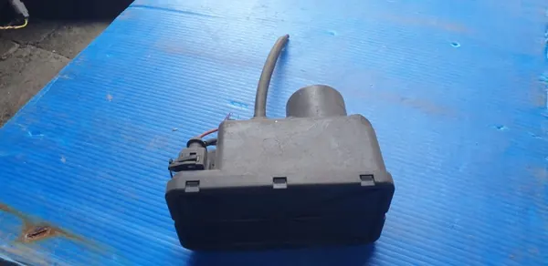 Bomba de fecho central Audi OEM 443862257b Usada image 2
