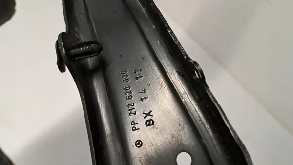 MERCEDES CLASSE E W212 LIFT RIVESTIMENTO FANALE DESTRO image 10