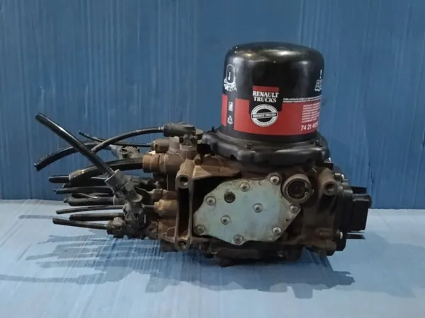 Válvula secadora de ar OEM 23166781 para Renault image 4