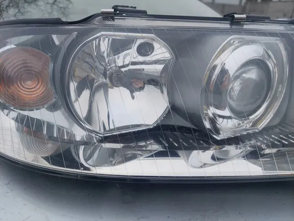 Faros Derecho Audi A3 8L 00-03 OEM Hella image 3