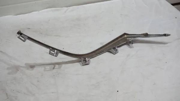 Mazda 3 II Höger kromad stötfångare BJS7-507J1 image 4